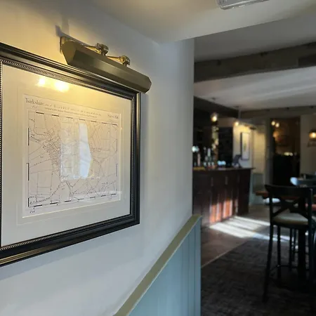 The Forresters Arms 3*
