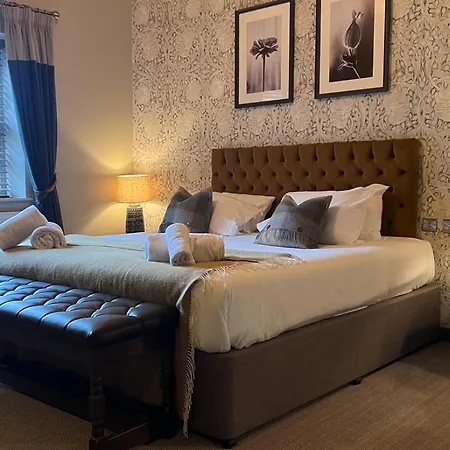 여관 The Forresters Arms 3*