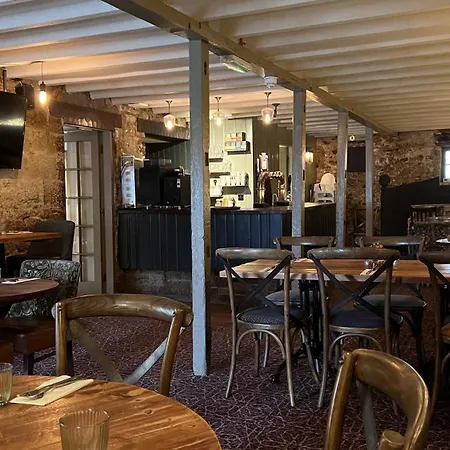 Fogadó The Forresters Arms 3*