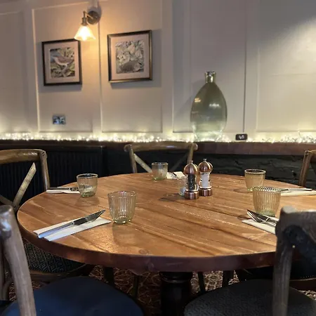 Fogadó The Forresters Arms 3*