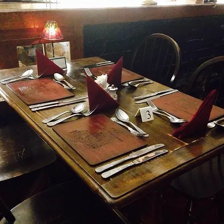 여관 The Forresters Arms Kilburn (North Yorkshire)