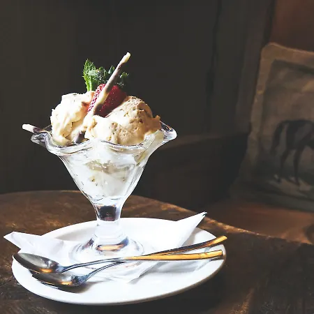 The Forresters Arms 3*