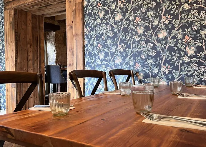 The Forresters Arms 3*