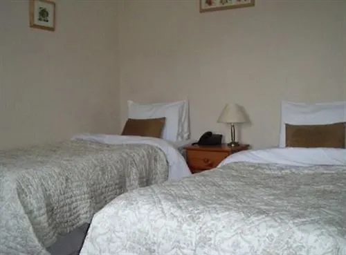 Inn The Forresters Arms