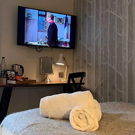 The Forresters Arms 3*