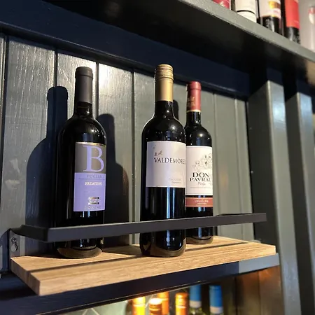 イン The Forresters Arms