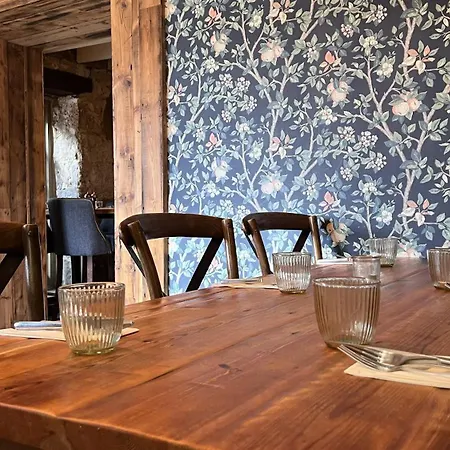 The Forresters Arms 3*