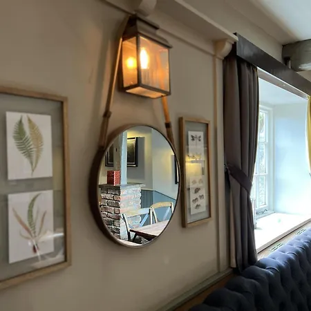 The Forresters Arms 3*